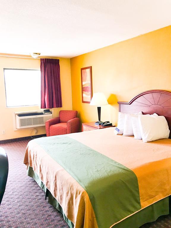 Americas Value Hotel 2*