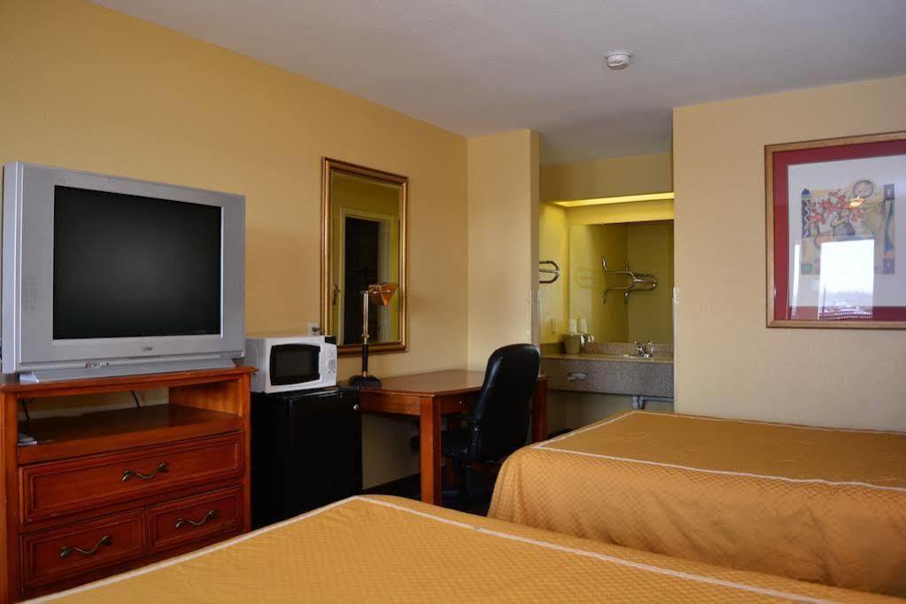 Americas Value Hotel