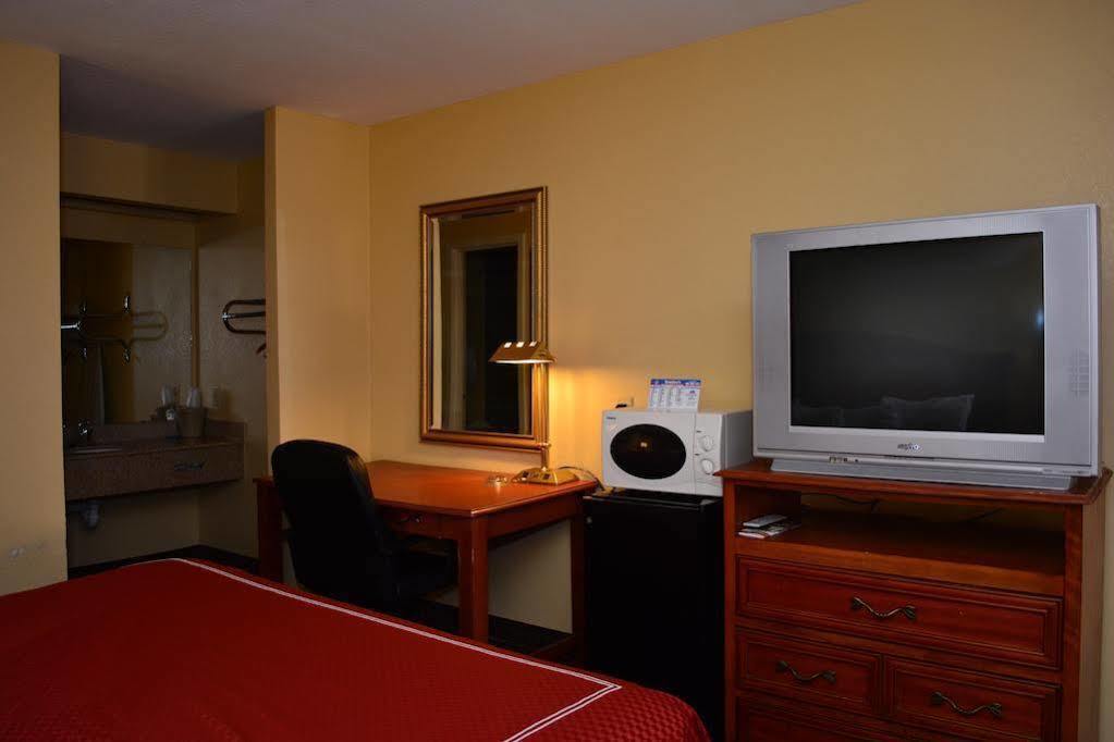 Hotel Americas Value Yukon
