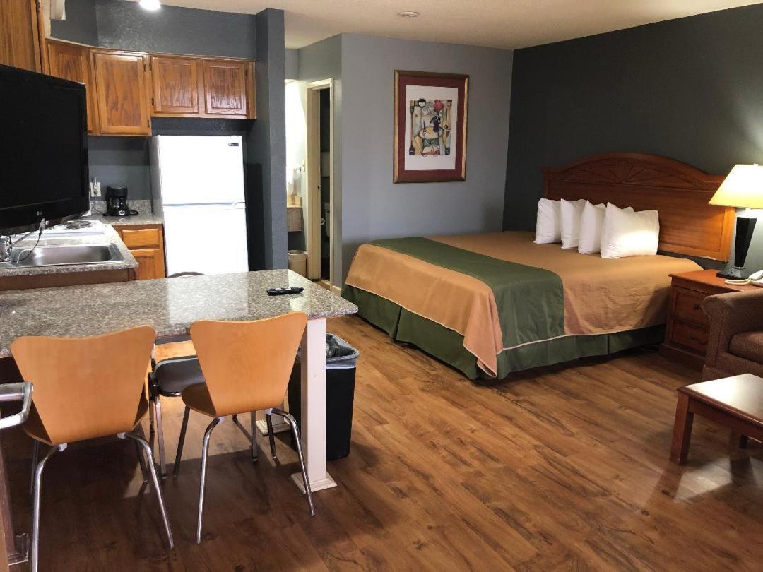 Hotel Americas Value Yukon