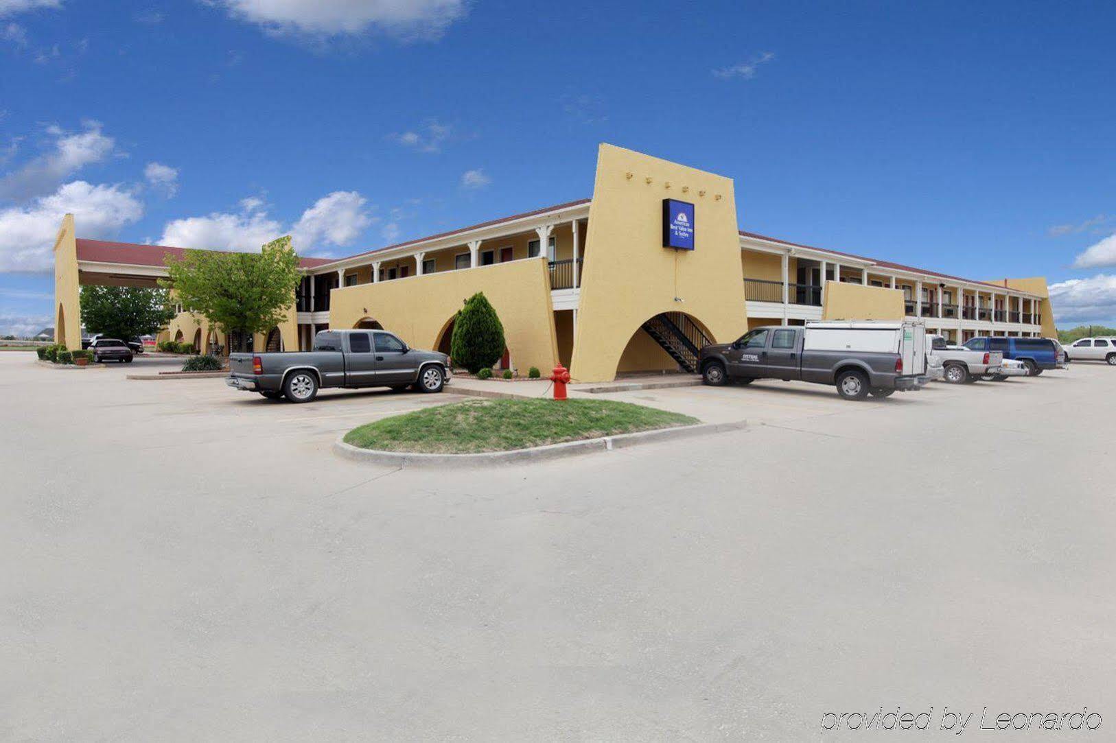Hotel Americas Value Yukon