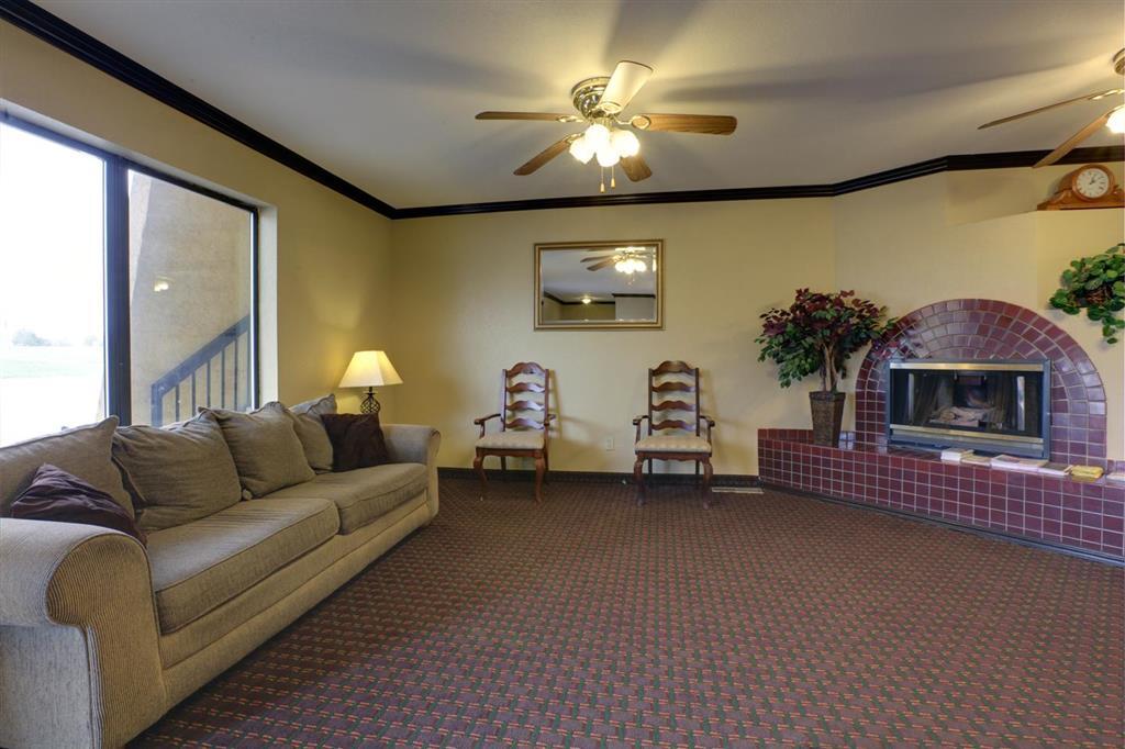 Americas Value Hotel Yukon